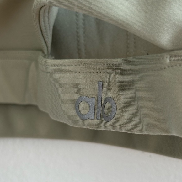 ALO sports bra - Picture 2 of 3